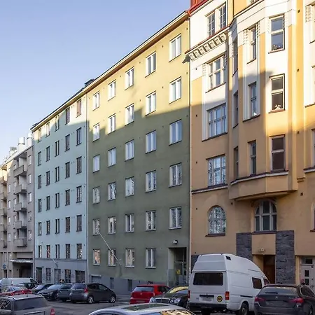 Apartment Charming With Garden Views Steps From Metro